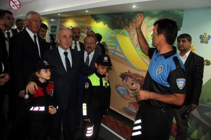 Türkiye’de İlk Kez Okulda Trafik Eğitim Koridoru Oluşturuldu