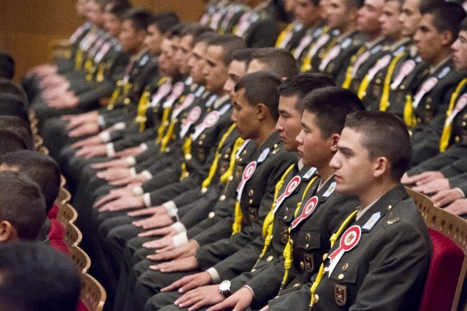 Bakan Canikli: “Müttefiklerimiz Parasını Peşin Ödediğimiz Silahları Bize Göndermediler”