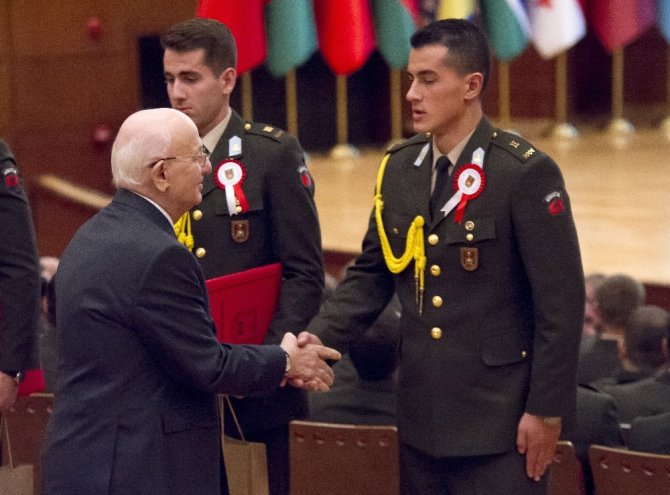 Bakan Canikli: “Müttefiklerimiz Parasını Peşin Ödediğimiz Silahları Bize Göndermediler”