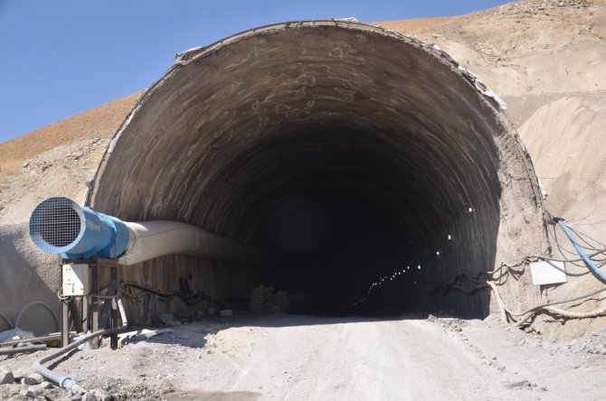 Van’da 32 Virajlar Tarih Oluyor