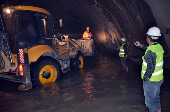 Van’da 32 Virajlar Tarih Oluyor