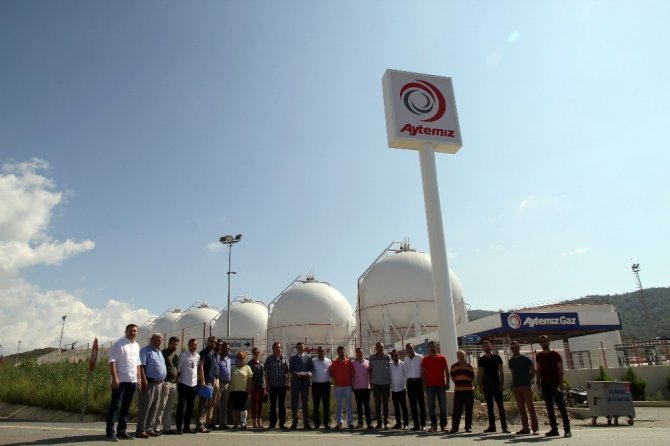 Akaryakıt Dağıtım Şirketine Tepkiler Sürüyor