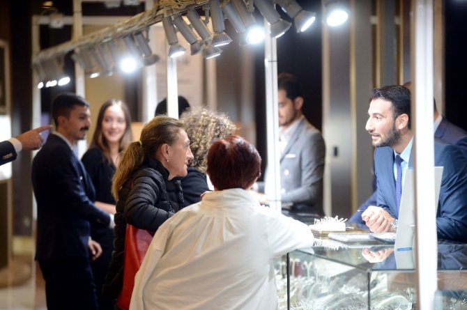 Mücevherseverler Beklediği Fırsat Günlerini Başladı