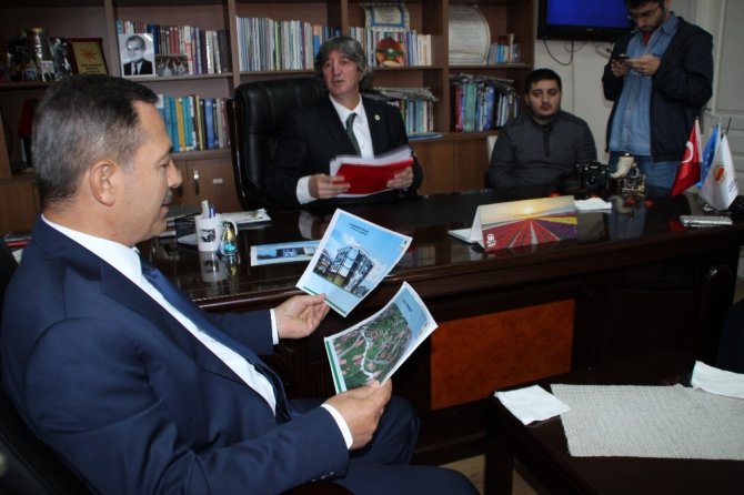 Uysal Gazetecileri Ziyaret Etti