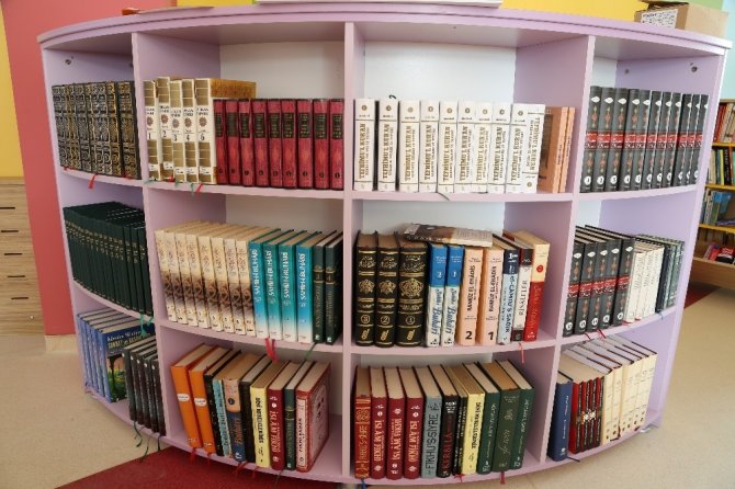 Meram Belediyesi’nden 15 Okula 15 Z-kütüphane