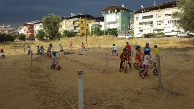 Minikler Denge Bisikleti Şenliği’nde Buluştu