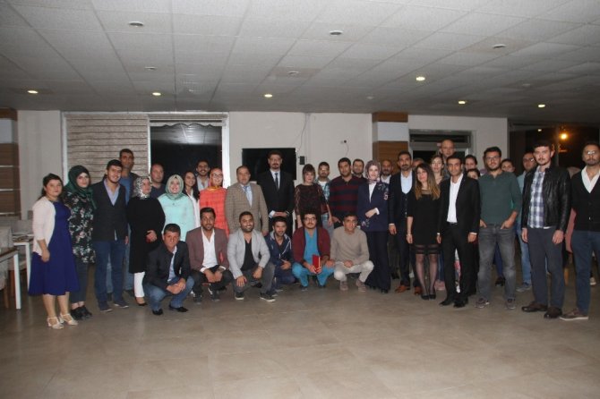 Tayini Çıkan Doktorlara Veda Yemeği