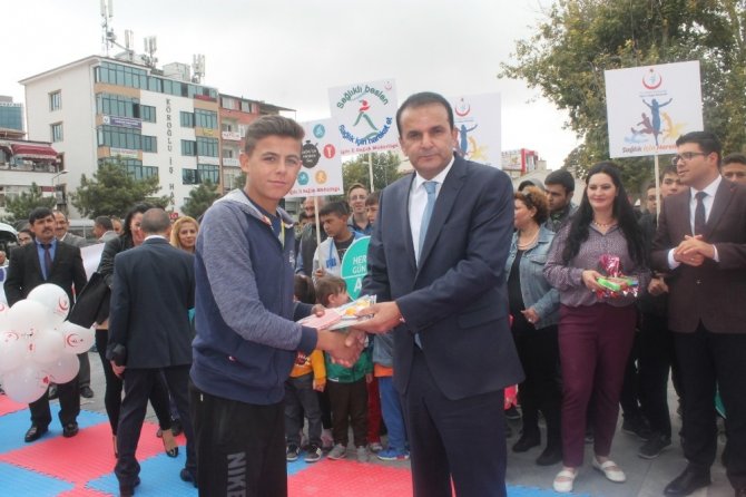 Sağlıklı Yaşam İçin ‘Her Gün 10.000 Adım’