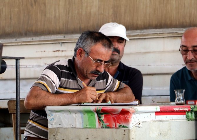 Antalya’da Sebze Üreticisi İle Tüccarların 35 Milyon Dolarlık Kuzey Irak Pazarı Tedirginliği