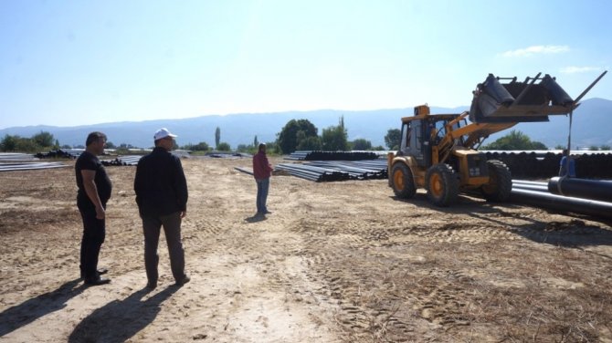 Sarıgöl’de 23 Bin Dekarlık Üzüm Bağı Damlama Sulamayla Sulanacak