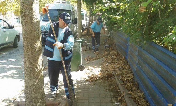 İzmit’te Sonbahar Temizlikleri Hız Kazandı