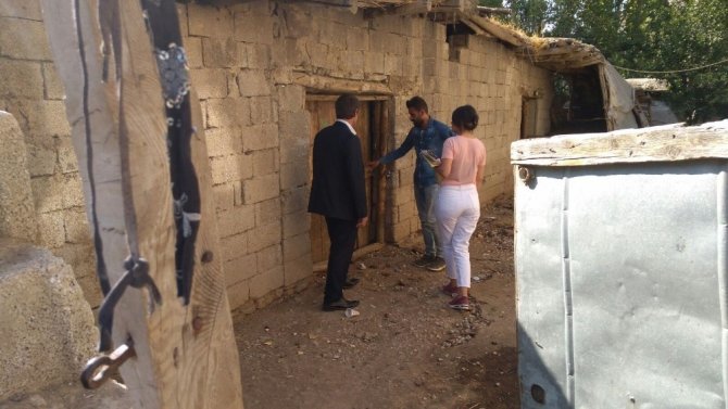 Edremit’te Ahır Sahibi Çiftçiler Bilgilendiriliyor