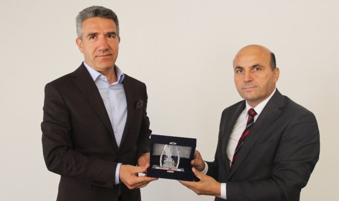 Medical Park İle İzmir Medya Platformu Arasında İndirim Protokolü