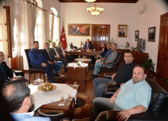 Ak Parti Yeni Yönetiminden Kaymakam Sırmalı’ya Ziyaret