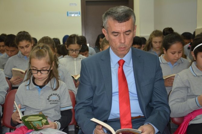 Edremit, Kitapla Buluşmaya Devam Ediyor