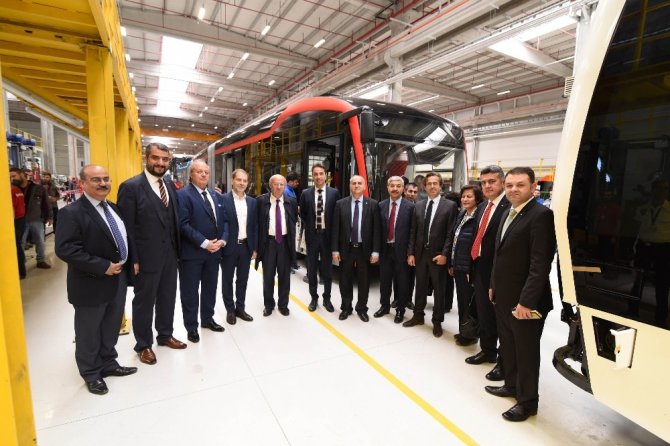 Türkiye’nin İlk Metro Aracı İhracatı Bozankaya’dan