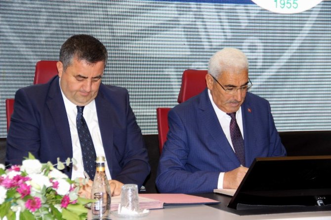 Büyükşehir Belediyesi İle Kayseri Şeker Fabrikası Arasında Arazi Tahsis Protokolü İmzalandı