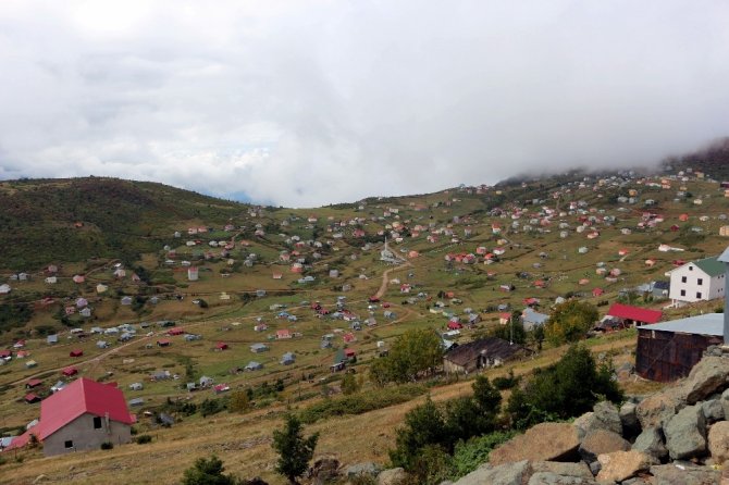 Yaylalardaki Çarpık Yapılaşma Havadan Böyle Görüntülendi