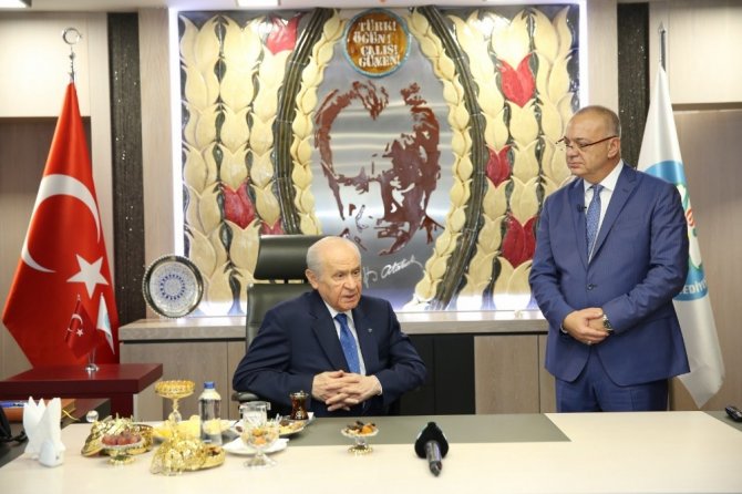 Bahçeli, Manisa’da