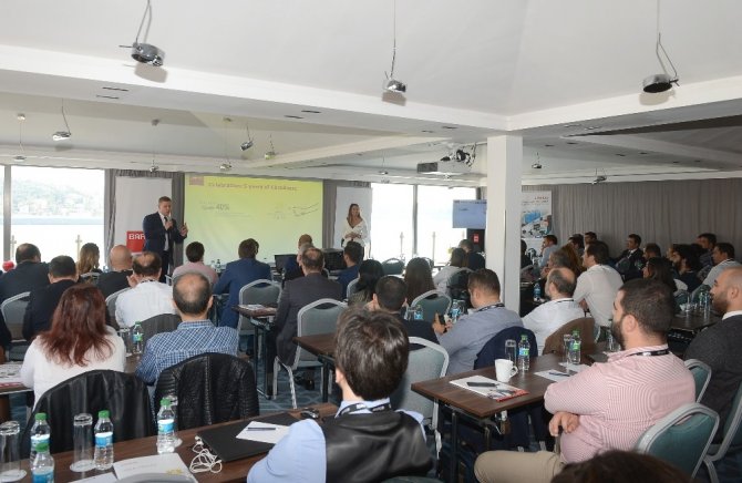 Sunumlarda Kablosuz ’Tıkla-paylaş’ Dönemi