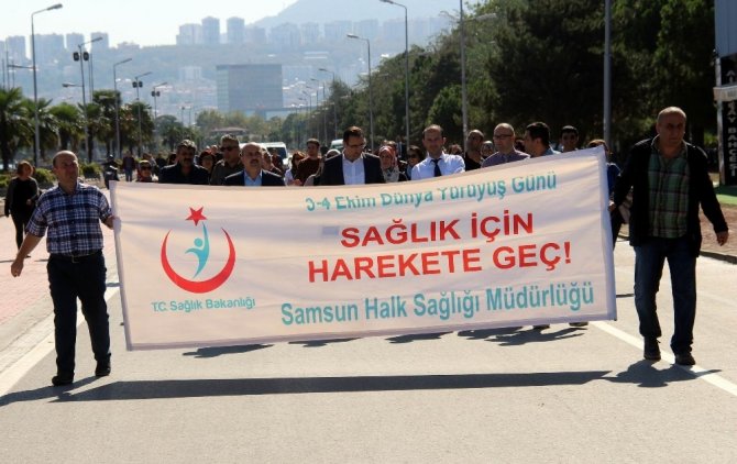 Dünya Yürüyüş Günü’nde Sağlıklı Yaşam Yürüyüşü