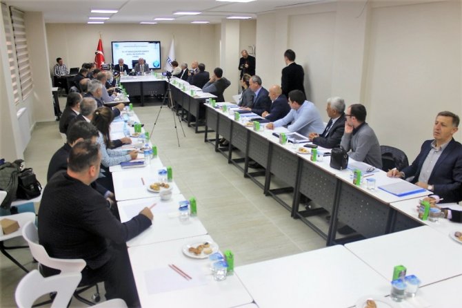 Tekirdağ Büyükşehir Belediye Başkanı Kadir Albayrak: “İstanbul’un Kadir Abisi İle Karıştırmayın. Bırakıp Gitmem”