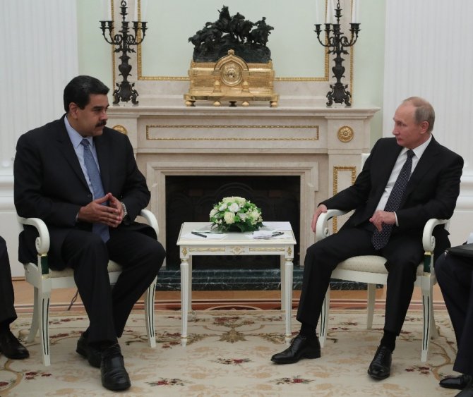 Venezuela Devlet Başkanı Maduro’dan Putin’e Teşekkür