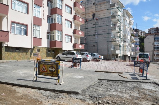 Yüksekokul Yolunda Çalışmalar Sürüyor