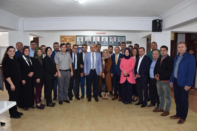 Ak Partili Mersinli Yeni Yöneticileri Tebrik Etti