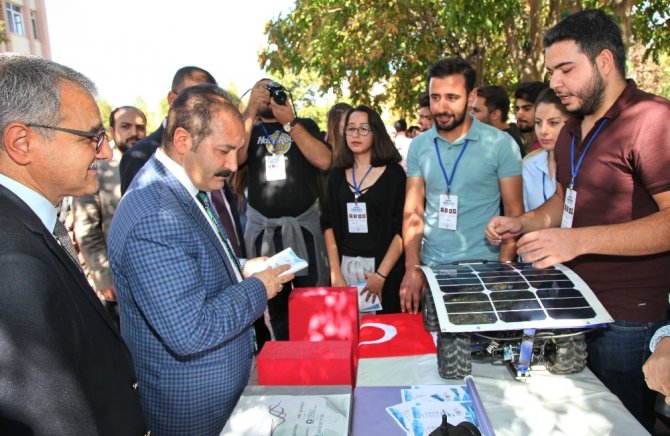 Gaün’de Öğrenci Toplulukları Tanıtım Şenliği