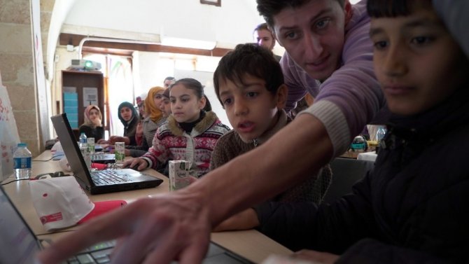 "Bilişim Sektöründe Kalifiye İş Gücü Açığı Kapanmalı"