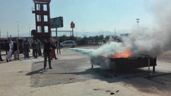 İzmit Belediyesi’nden Personeline Yangın Eğitimi