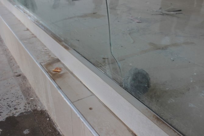 Kırşehirli Esnaf Mahsur Kalan Güvercini Kurtarmak İçin Seferber Oldu