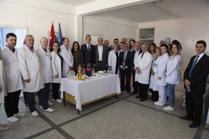 Tika’dan Aile Hekimliği Merkezlerine Tıbbi Cihaz Ve Malzeme Desteği