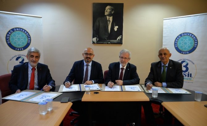 Otomotiv Mühendisliği Öğrencilerine Aylık Bin Lira Burs