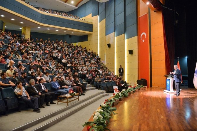 Rektör Elmas Kalite Ve Akreditasyon Süreçlerini Anlattı