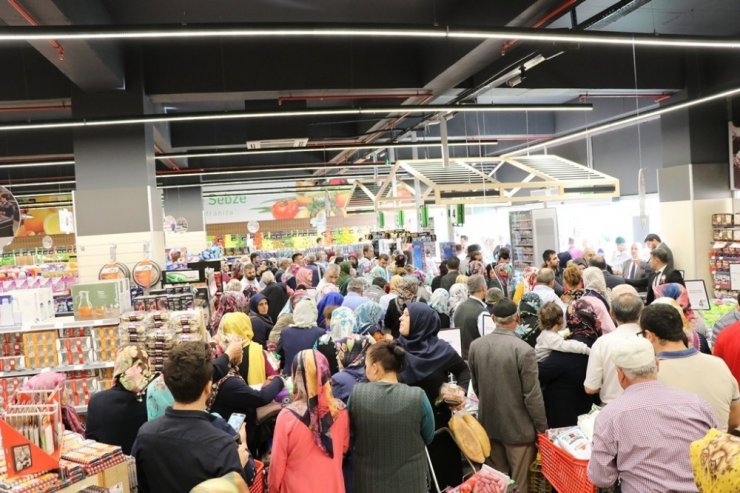 Onur Market’in Bursa’daki 65’inci Mağazası Açıldı