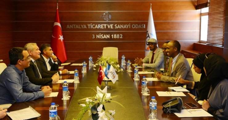 Antalya’dan Somali’ye Ticaret Köprüsü