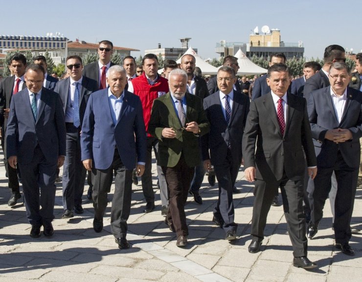 Başbakan Yıldırım’dan Kuzey Irak’a Yaptırım Açıklaması