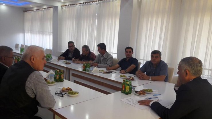 Başkan Yaman, Belediye Meclis Üyeleriyle Bir Araya Geldi
