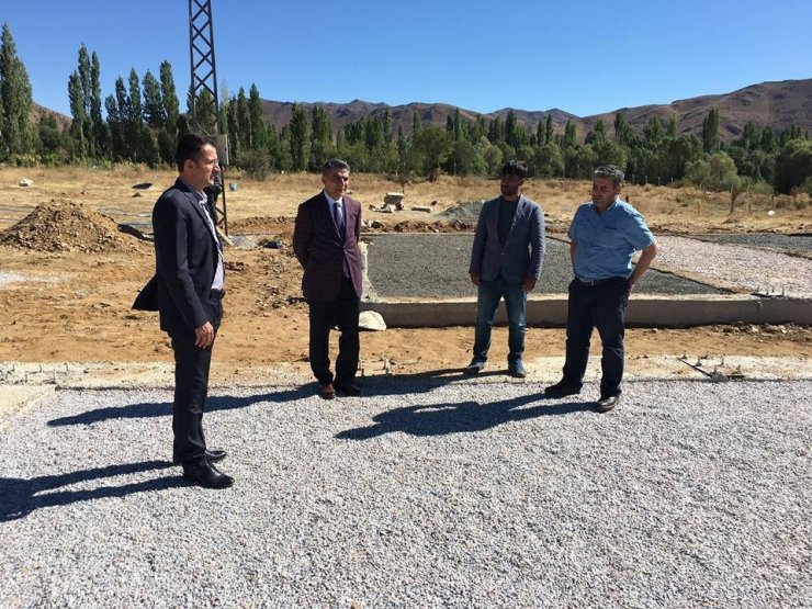 Kaymakam Ve Belediye Başkan Vekili Özkan, Yolalan’da Ki Çalışmalarını Yerinde İnceledi