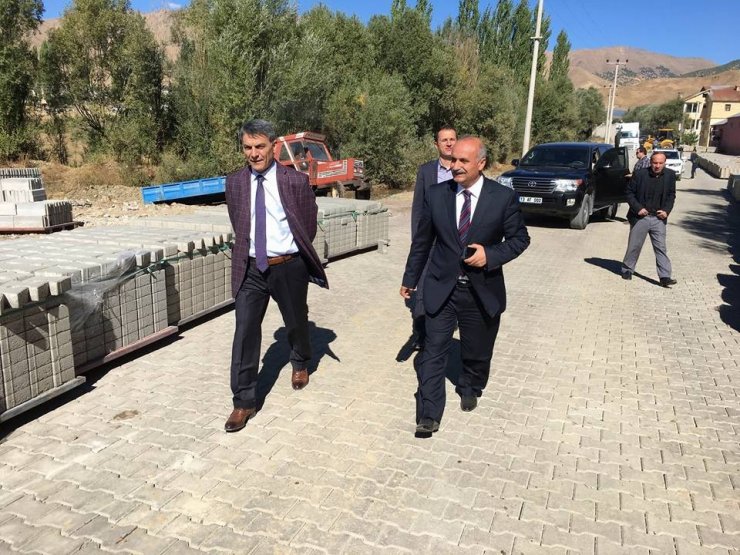 Kaymakam Ve Belediye Başkan Vekili Özkan, Yolalan’da Ki Çalışmalarını Yerinde İnceledi