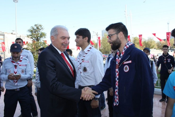 İstanbul’un 94’üncü Kurtuluş Yıldönümü Taksim’de Törenle Kutlandı