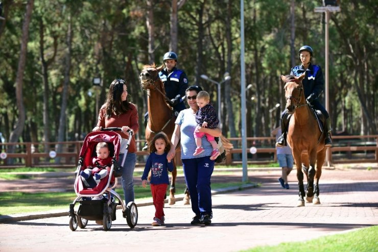 Antalya’da ‘Atlı Zabıta Birimi’ Göreve Başlıyor