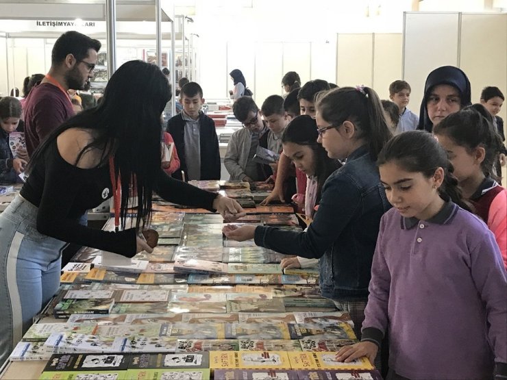 Manisa Kitap Fuarı Açıldı