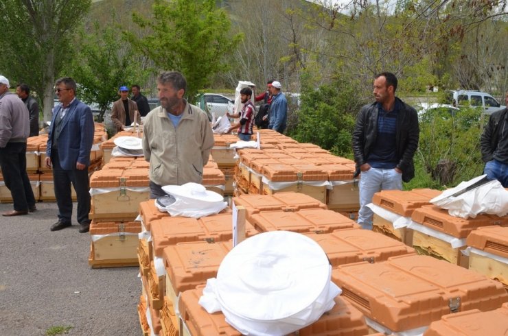 Orman Ve Su İşleri Bakanlığı Köylülerinin Yanında