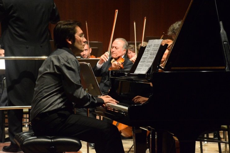 Müzikseverler, Anadolu Senfoni Orkestrası Açılış Konseri’nde Buluştu