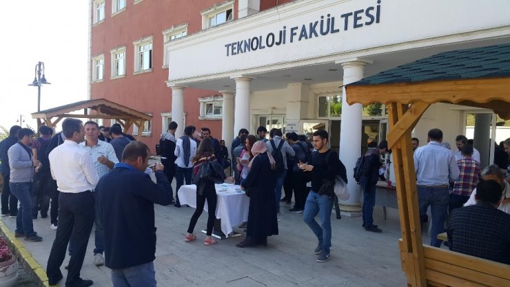 Saü Teknoloji Fakültesi’nde Aşure İkramında Bulunuldu