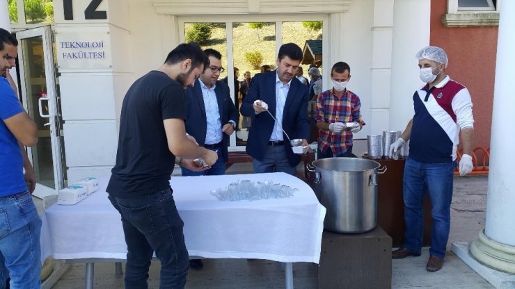 Saü Teknoloji Fakültesi’nde Aşure İkramında Bulunuldu