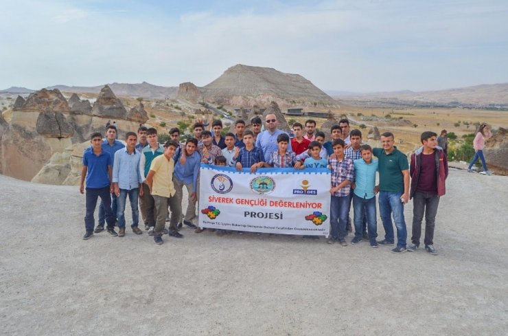Siverek’te Lise Öğrencilerine Kapadokya Gezisi